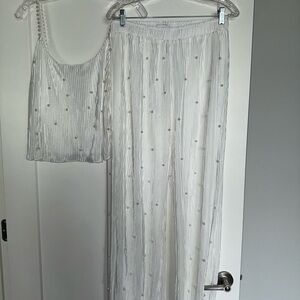 Waverles Pearl Pajama Set